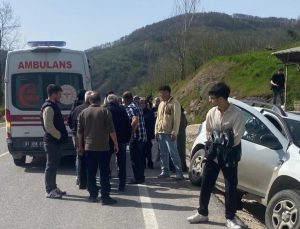 Düzce-Yığılca Yolunda Kaza: Yayaya Otomobil Çarptı, 1 Yaralı