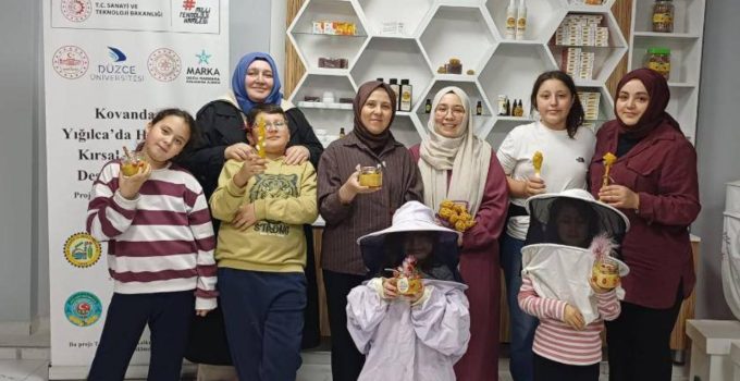 Yığılca’da İlk Balmumu Atölyesi Yoğun İlgi Gördü